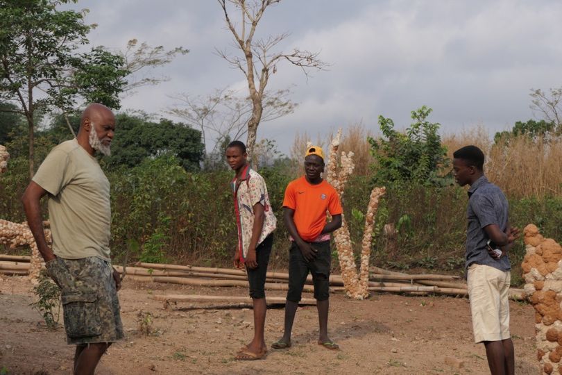 a picture of some kids who appeared out of no where to the akodi orisha.