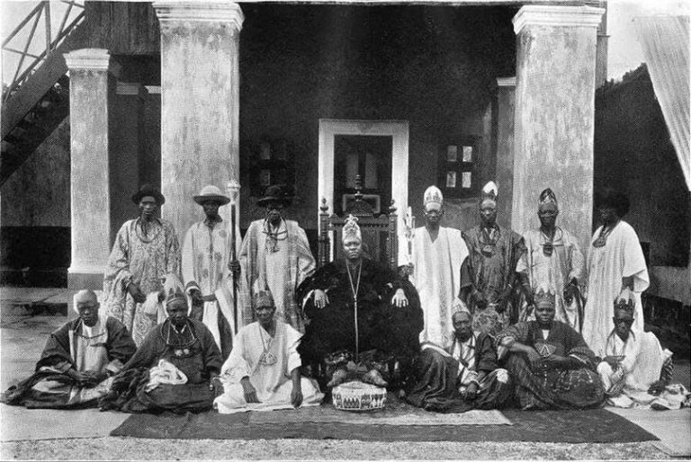 a picture of Baba Allah-Dey in 1930 lost to Oba Adesoji Aderemi (wearing black, seated in the middle of the picture) in a strong tussle between the two of them for the throne of Ile Ife.